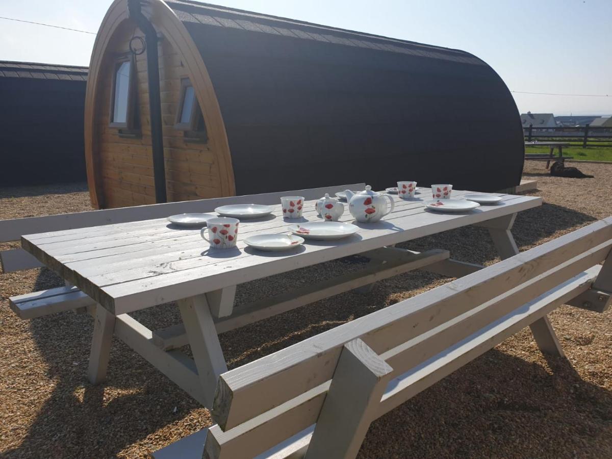 Hotel Geraghtys Farmyard Pods Belmullet Exterior foto