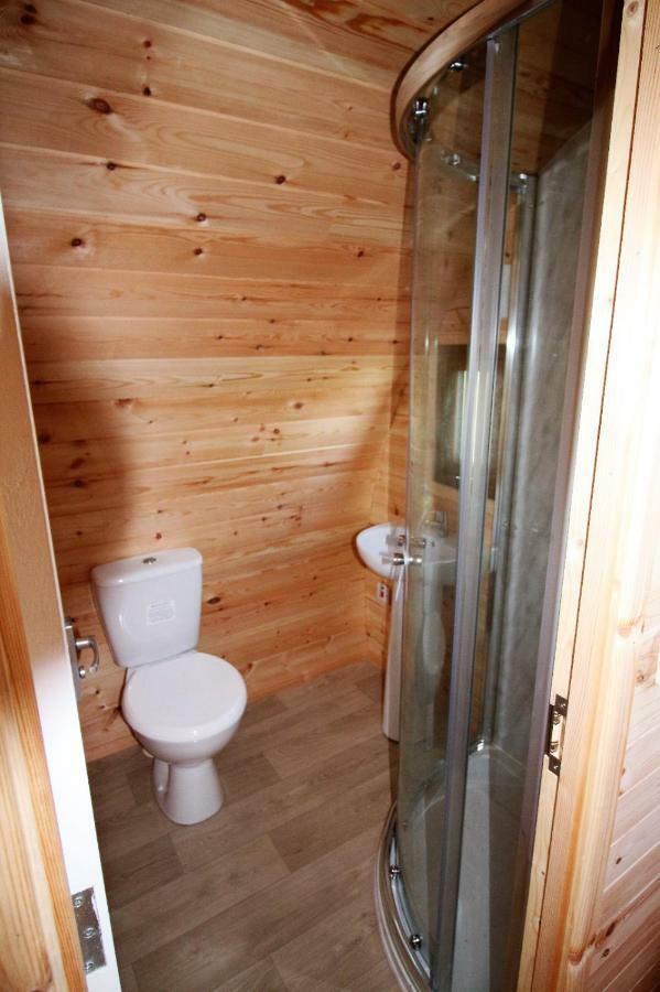Hotel Geraghtys Farmyard Pods Belmullet Exterior foto